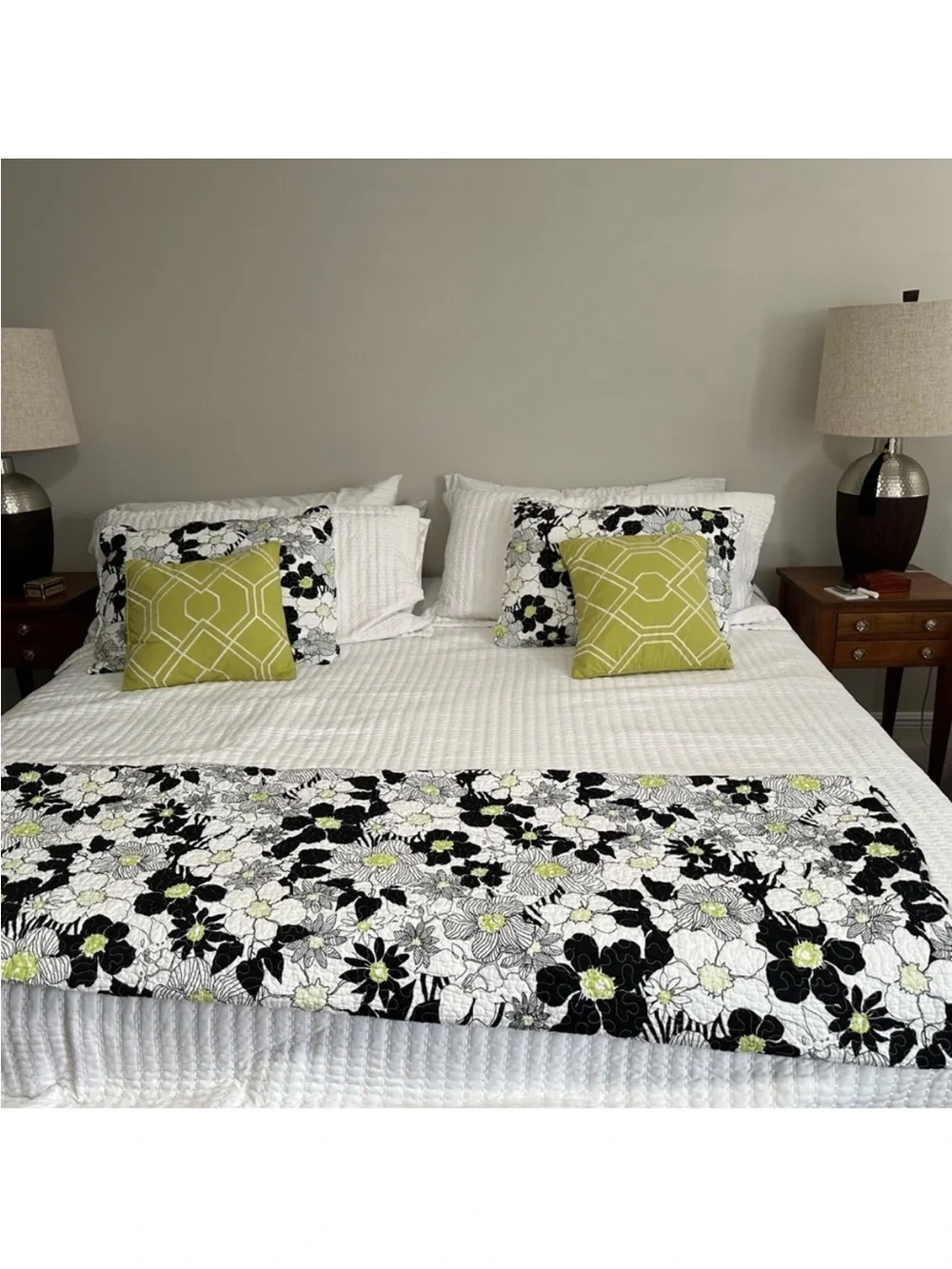 Twin Bedspread with Black and Lime Floral Accents